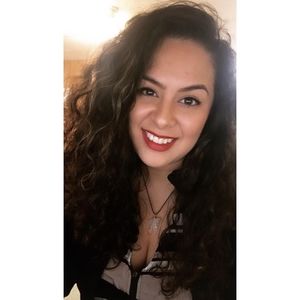 Meet your Posher, Alexandra